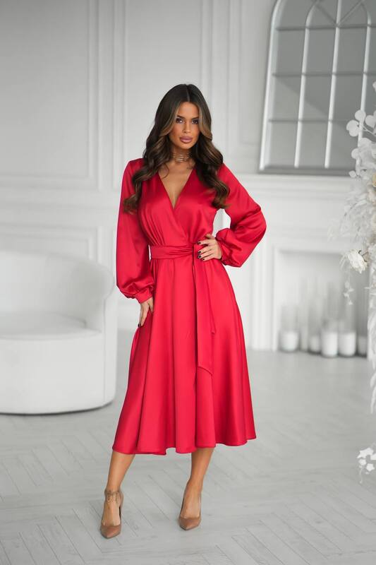 Платье на запах женское атласное миди с поясом и длинными рукавами из ткани Скарлет осенне-зимнее красное