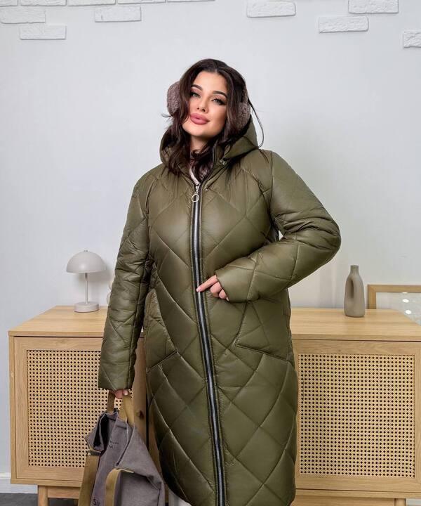 Куртка женская удлинённая зимняя стёганая из плащёвки с силиконовым утеплителем и съёмным капюшоном зимняя
