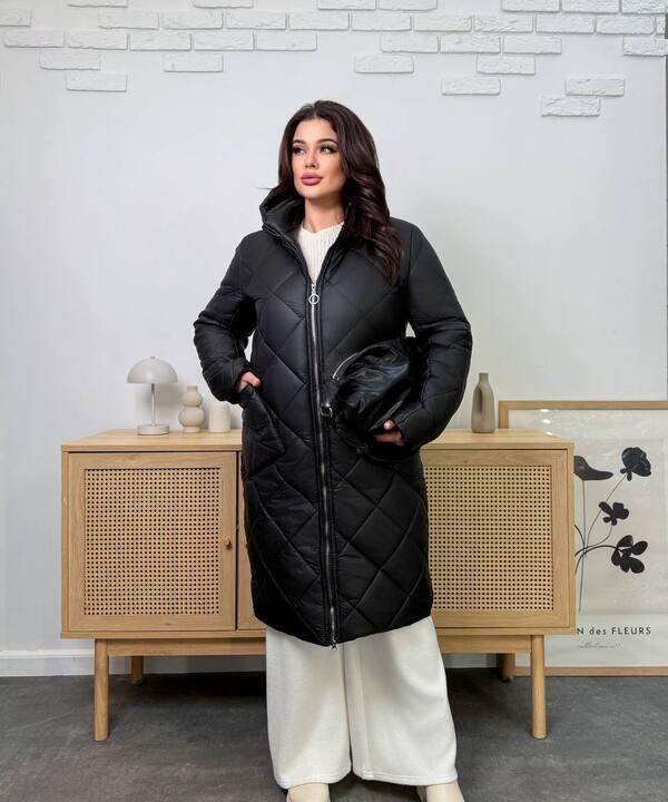 Куртка женская удлинённая зимняя стёганая из плащёвки с силиконовым утеплителем и съёмным капюшоном зимняя