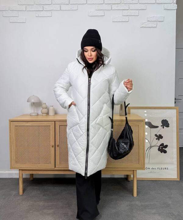 Куртка женская удлинённая зимняя стёганая из плащёвки с силиконовым утеплителем и съёмным капюшоном зимняя