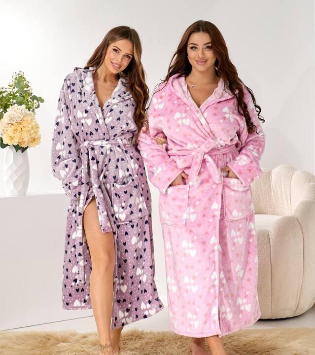 Халат женский домашний из плюшика с капюшоном и поясом осенне-зимний