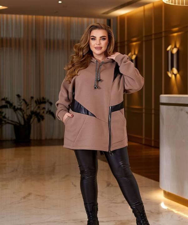 Костюм-двойка женский осенне-зимний из трёхнитки на флисе с вставками из эко-кожи: туника-худи и лосины утеплённые