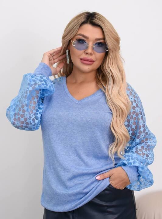 Джемпер женский из королевской ангоры с кружевными рукавами осенне-зимний