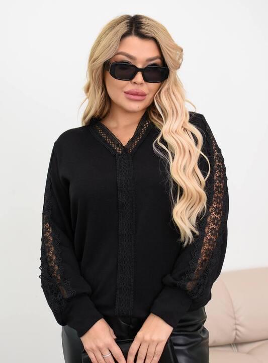 Джемпер женский ангоровый с кружевными рукавами осенне-зимний