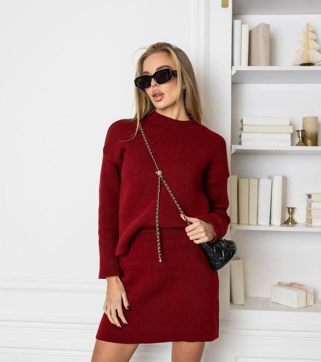 Костюм-двойка женский шерстяной трикотажный оверсайз со свитером и юбкой осенний