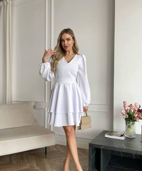 Платье коктейльное женское из костюмной ткани с V образным вырезом расклешенное с пышной юбкой осеннее зимнее