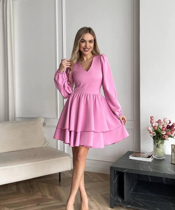 Платье коктейльное женское из костюмной ткани с V образным вырезом расклешенное с пышной юбкой осенний зимний