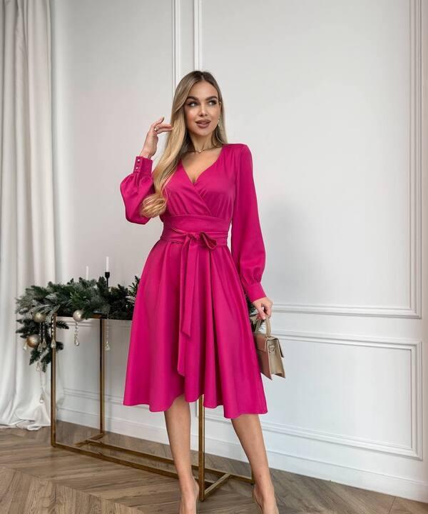 Платье женское из костюмной ткани с имитацией запаха расклешенное с поясом осенний зимний