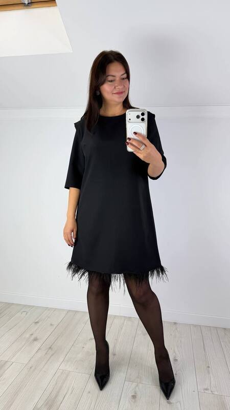 Платье женское трапеция свободного кроя с декоративной отделкой по низу осенне-зимнее Size+ k-126547 Платье женское трапеция свободного кроя с декоративной отделкой по низу осенне-зимнее Size+ k-126547