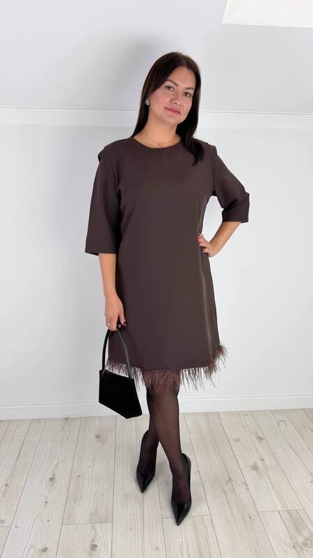 Платье женское трапеция свободного кроя с декоративной отделкой по низу осенне-зимнее Size+ k-126548 Платье женское трапеция свободного кроя с декоративной отделкой по низу осенне-зимнее Size+ k-126548