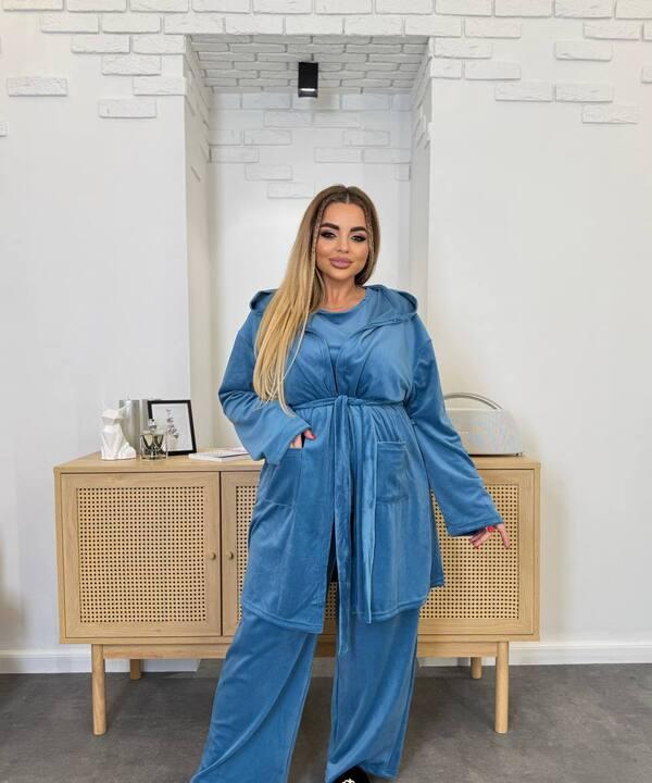 Домашний комплект женский из велюра тройка пижамный: халат на запах с поясом футболка и широкие штаны уютный