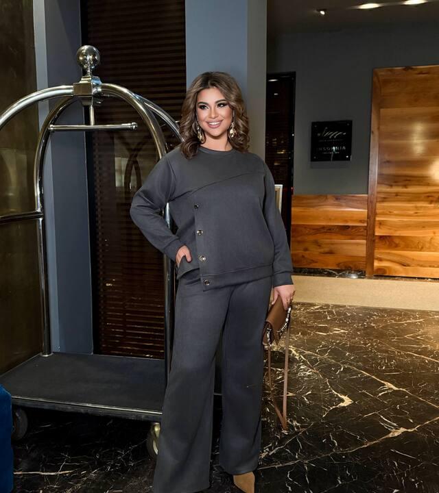 Костюм-двойка женский из замши на дайвинге свитшот свободного кроя с декоративными пуговицами и брюки палаццо повседневный осенний