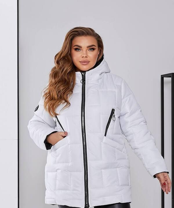 Куртка женская из плащевки лаке на синтепоне 250 стеганая с капюшоном зимняя