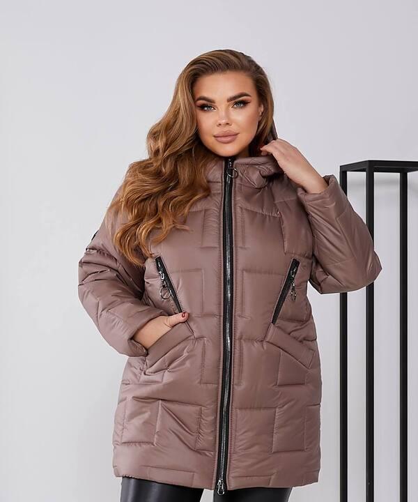 Куртка женская из плащевки лаке на синтепоне 250 стеганая с капюшоном зимняя