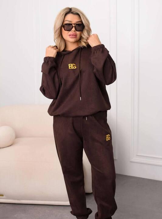Спортивный костюм-двойка женский из замши и дайвинга худи и джоггеры с вышивкой оверсайз демисезонный