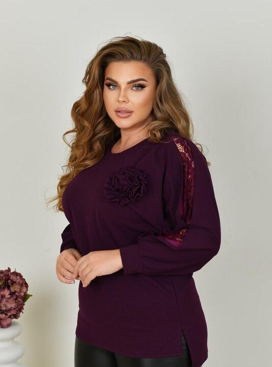 Туника женская из креп-стретча свободного прямого кроя асимметричная с разрезами с круглым вырезом с рукавом три четверти со съемным декором с пайетками