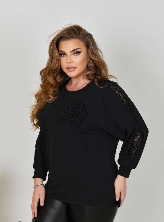 Туника женская из креп-стретча свободного кроя с круглым вырезом рукав три четверти с кружевными вставками демисезонная