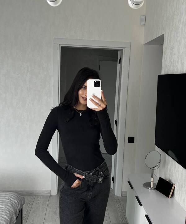 Лонгслив женский из мягкого трикотажа Пума базовый облегающий демисезонный