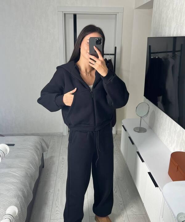 Спортивный костюм женский из турецкой трехнитки на флисе с худи на молнии и прямыми брюками утепленный зимний