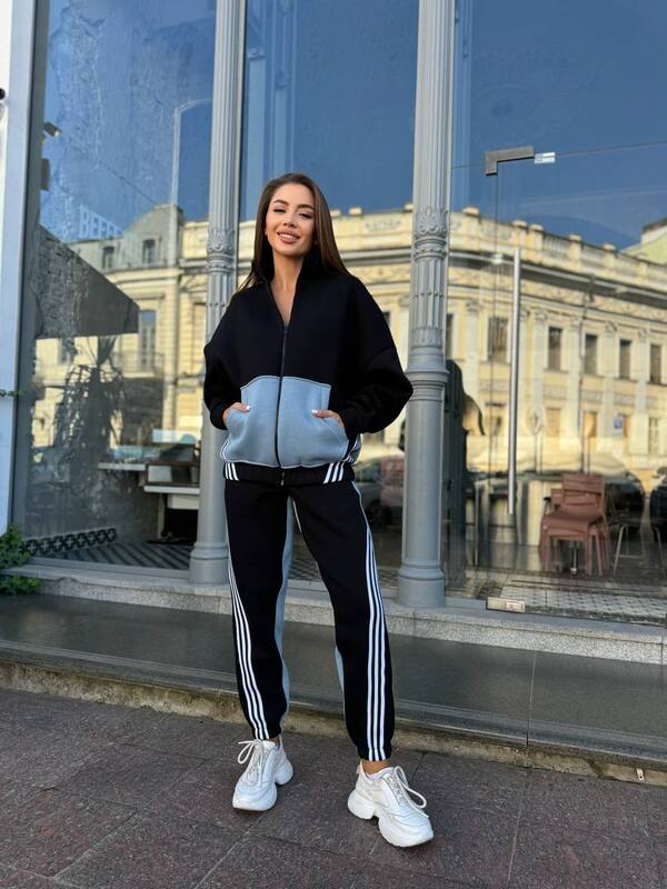 Спортивний костюм