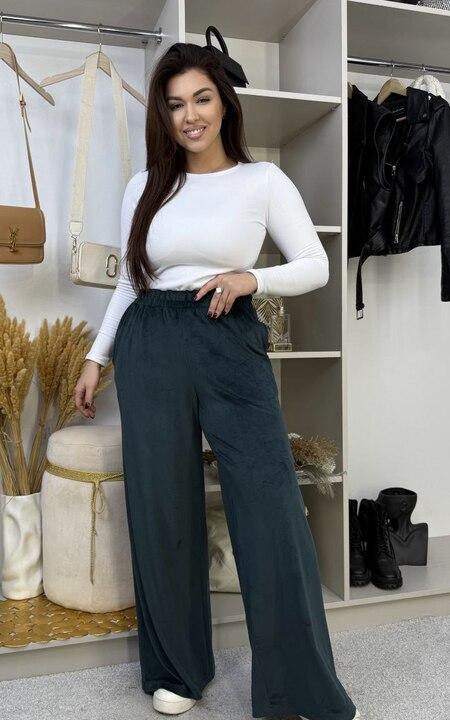 Брюки женские велюровые палаццо на резинке с карманами свободного кроя зимние