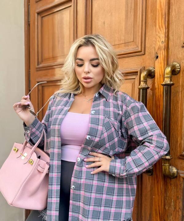 Рубашка женская из хлопковой фланели в клетку оверсайз с воротником на пуговицах весенняя