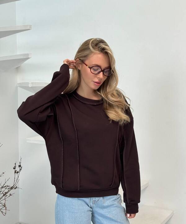 Свитшот женский из футера тринитка петля свободного кроя с круглым вырезом и спущенной линией плеча весенний