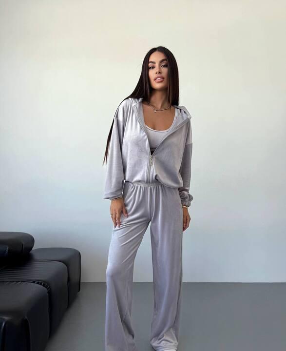 Костюм-тройка женский из велюра с кофтой на молнии: кофта топ и широкие брюки демисезонный