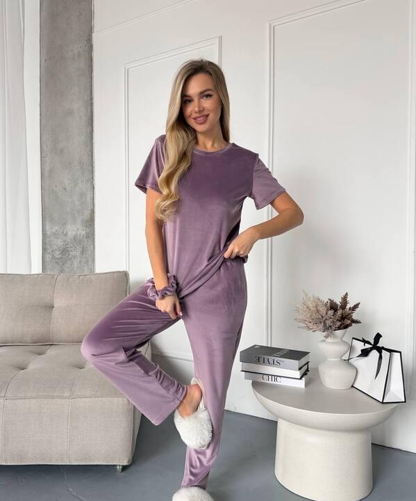 Домашний костюм-тройка женский велюровый: топ, штаны и шорты весенний