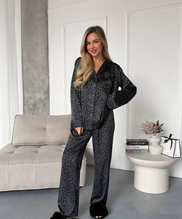 Пижама-двойка женская из шелка рубашка и брюки с принтом на пуговицах весенняя