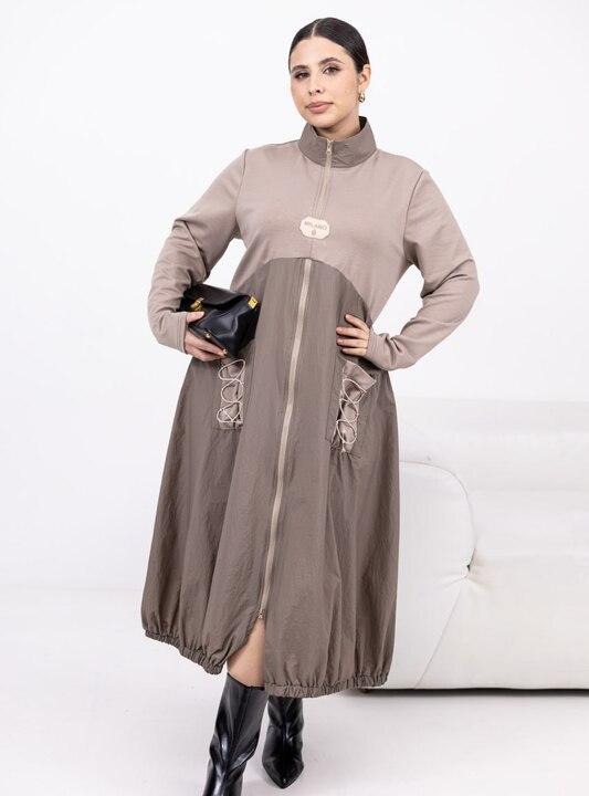 Платье-туника женское из двунитки и жатой плащевки на молнии с воротником-стойкой с карманами и шнуровкой миди весеннее