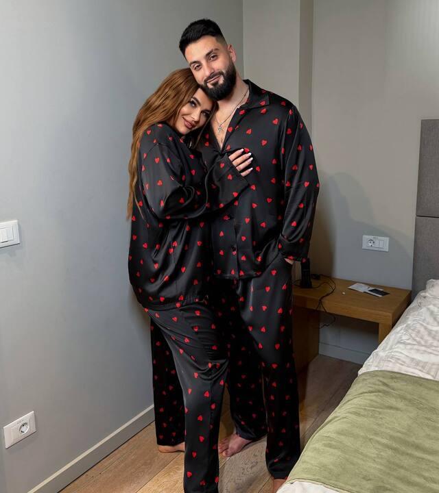 Пижама женская из шелка Армани с принтом рубашка на пуговицах и свободные брюки весенняя