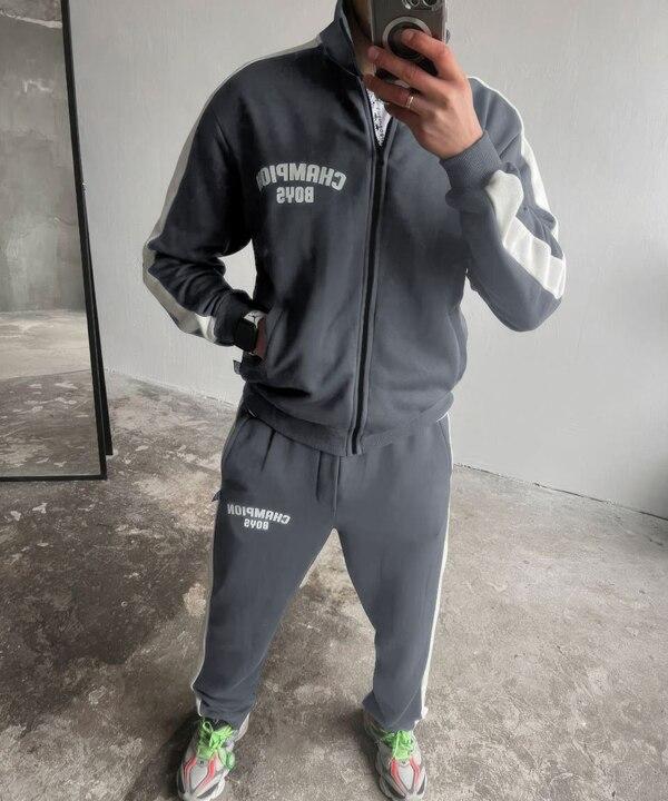 Спортивний костюм