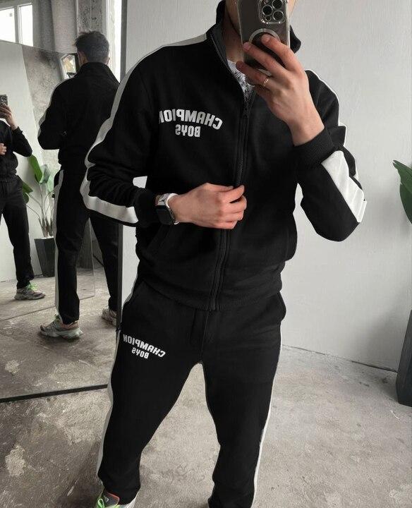 Спортивний костюм