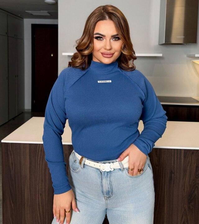 Лонгслив женский из хлопкового трикотажа в рубчик весенний