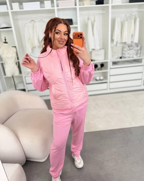 Спортивный костюм-тройка женский из двунитки и плащевки с утеплителем кофта на молнии брюки на резинке и жилетка утепленный весенний