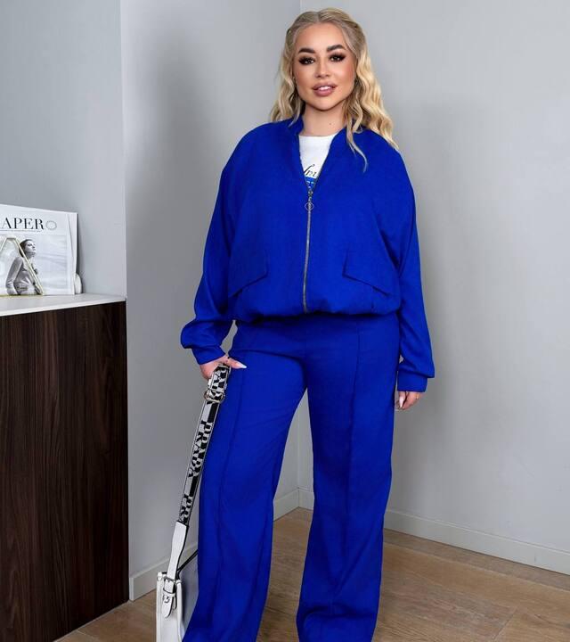 Костюм-тройка женский из микровельвета и кулира: худи на молнии футболка и широкие брюки оверсайз весенний