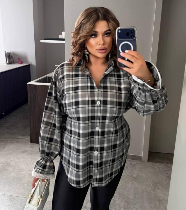 Рубашка женская из хлопкового фланеля в клетку оверсайз удлиненная с акцентными рукавами весенняя