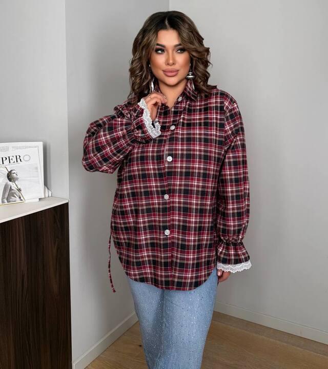 Рубашка женская из хлопка фланель в клетку оверсайз удлиненная с кружевными манжетами весенняя