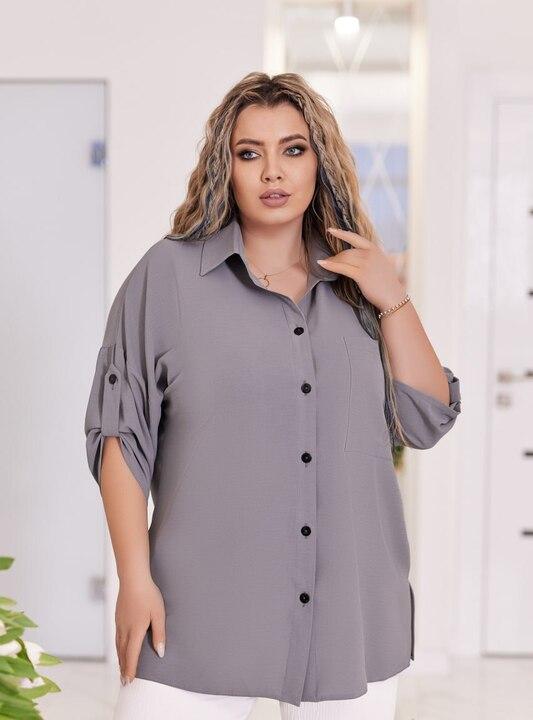 Рубашка женская из полиэстера и эластана свободного кроя однотонная удлиненная с рукавом три четверти классическая весенняя