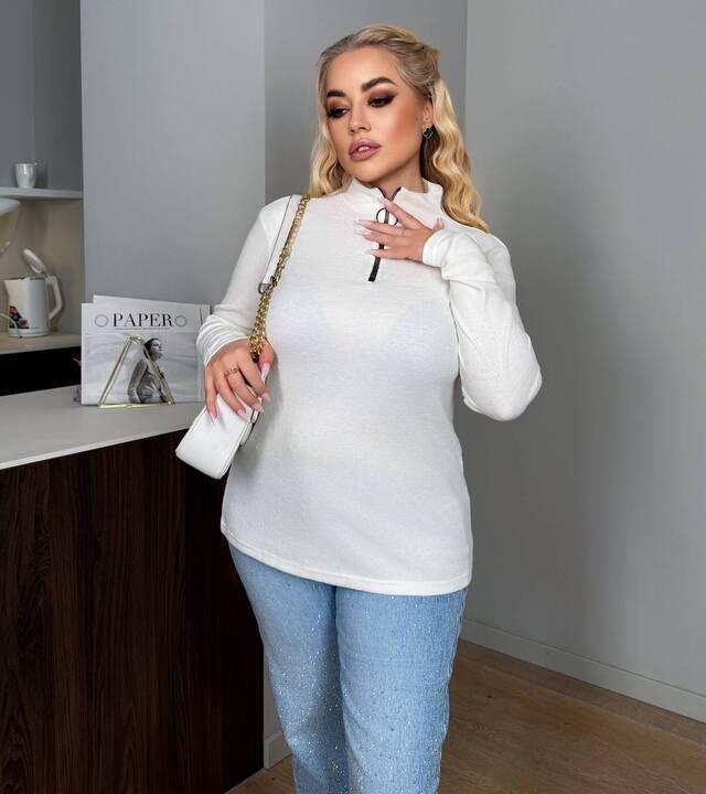 Лонгслив женский в рубчик со змейкой с легким утеплением весенний