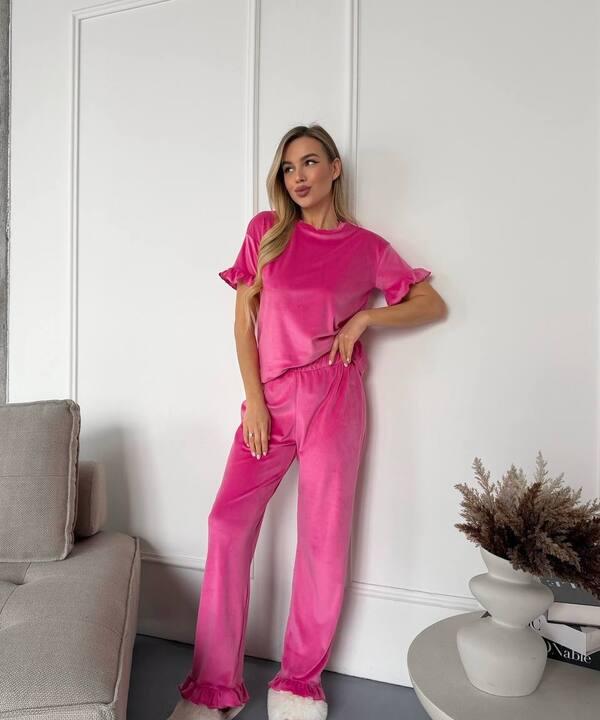 Пижама женская велюровая домашняя брюки и футболка демисезонная