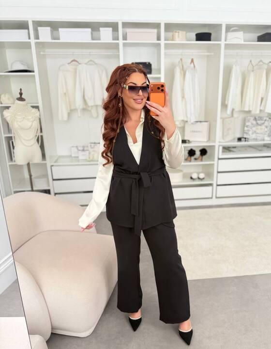 Костюм-тройка женский с рубашкой жилетом и брюками из костюмной ткани и шелка деловой нарядный