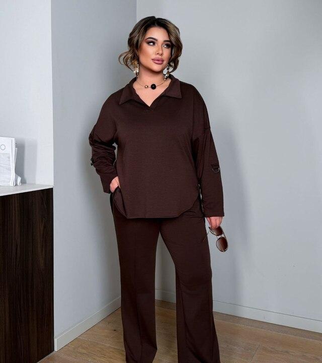 Костюм двойка женский из двунитки с кофтой оверсайз с V-образным вырезом и прямыми брюками повседневный