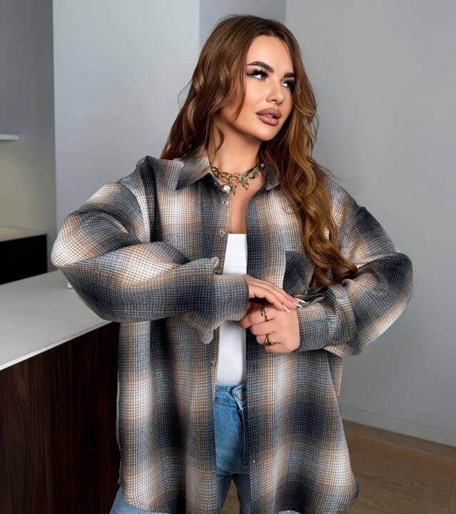 Рубашка унисекс из фланели в клетку оверсайз с длинным рукавом демисезонная