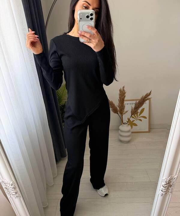 Костюм женский из рубчика двойка: асимметричная кофта и прямые брюки весенний