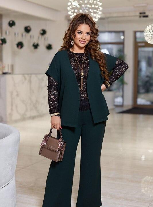 Костюм-тройка женский с гипюровой блузой жилетом и прямыми брюками из креп-дайвинга нарядно-деловой весенний