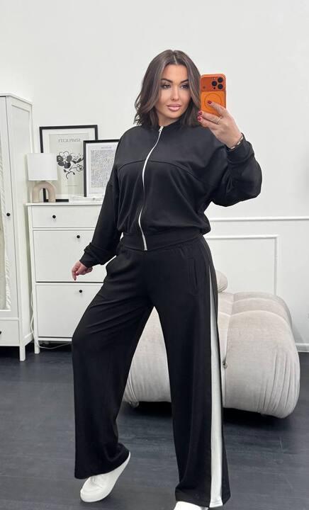 Спортивный костюм женский из двунитки с укороченной кофтой на молнии и широкими брюками с лампасами демисезонный