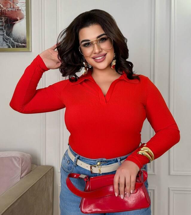 Лонгслив женский из рубчика с воротником поло весенний