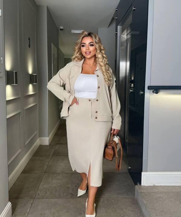 Костюм-двойка женский из микровельвета х/б с юбкой-карандаш и бомбером